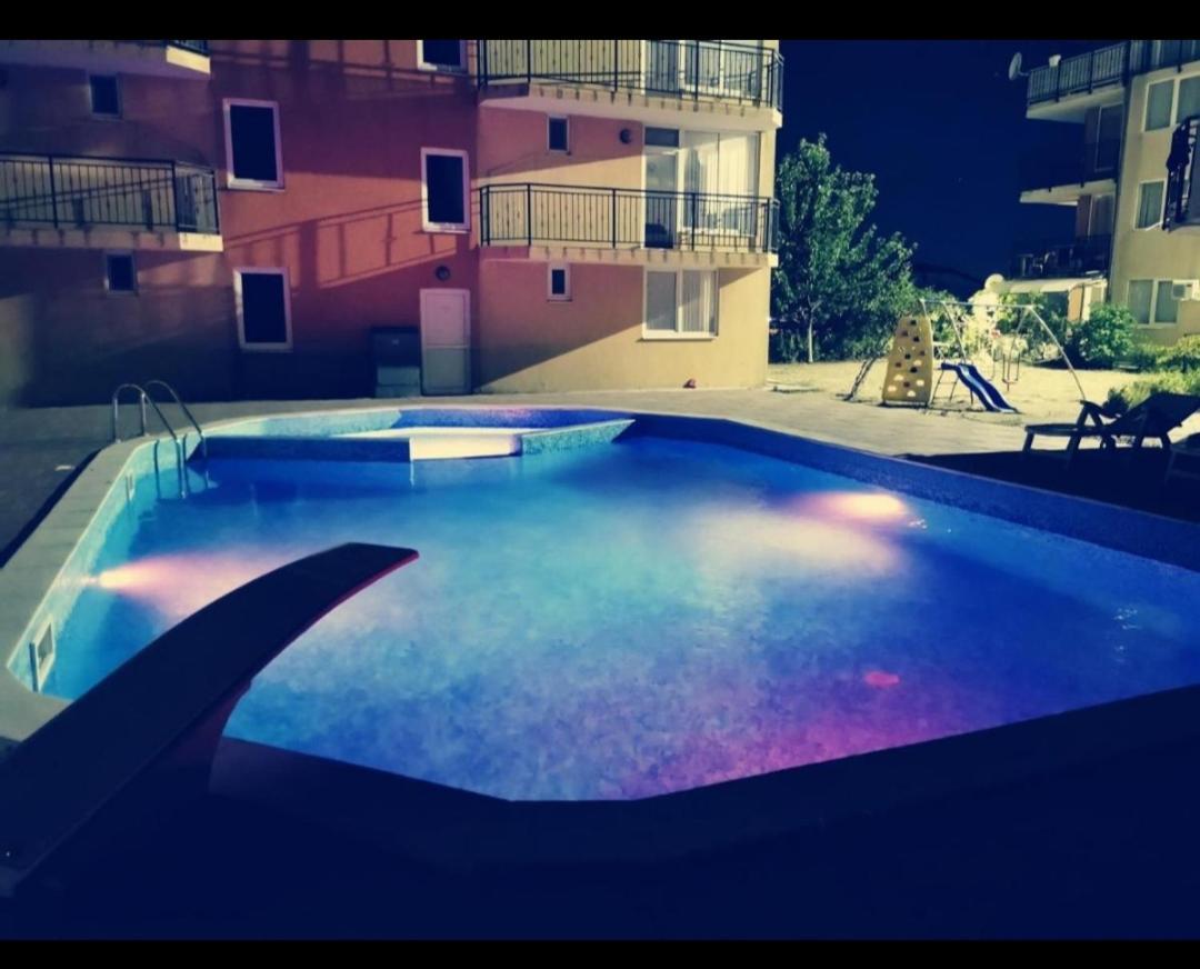 Apartment Blue Komfort Slăntjev Brjag Exteriör bild